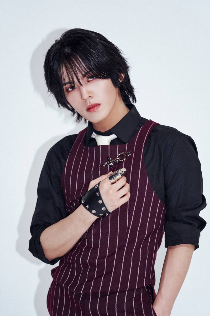16일(토), TAN W SERIES '3TAN' (WORLD Ver.) 1ST ALBUM Solo Concept Photo | 인스티즈