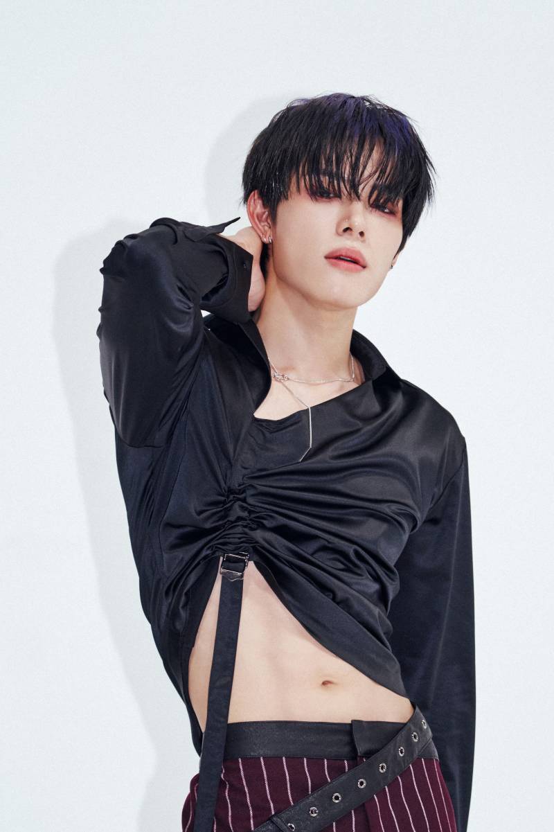 16일(토), TAN W SERIES '3TAN' (WORLD Ver.) 1ST ALBUM Solo Concept Photo | 인스티즈