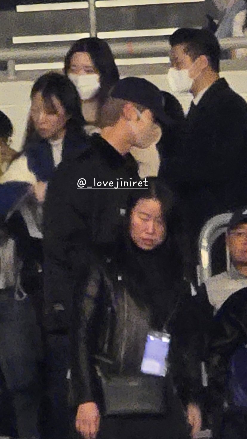 [잡담] 백현님 콘서트 간거 민현이같은데...! | 인스티즈