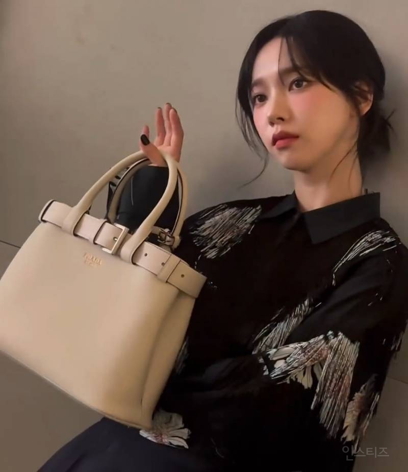 오늘자 카리나 인스타 업뎃jpg fact 프라다 | 인스티즈