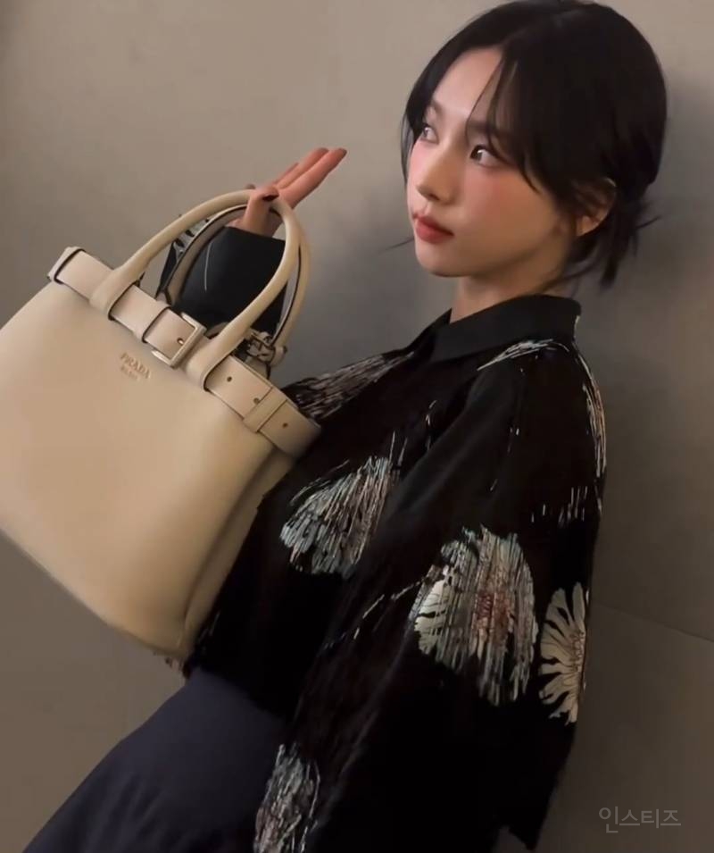 오늘자 카리나 인스타 업뎃jpg fact 프라다 | 인스티즈