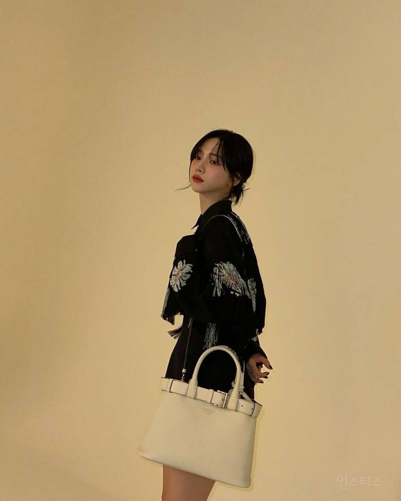 오늘자 카리나 인스타 업뎃jpg fact 프라다 | 인스티즈
