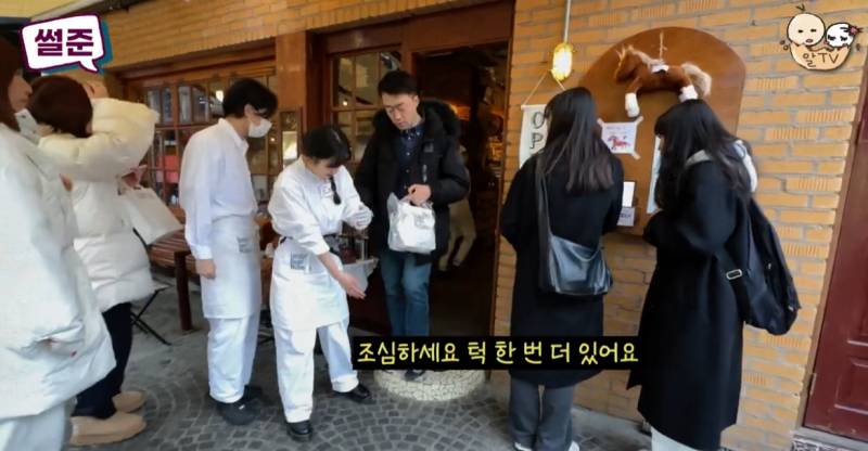 펌글) 시각장애인이 카페를 갔더니 이런 직원이 다 있습니다…jpg | 인스티즈