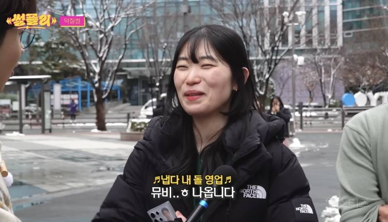 이석훈 보자마자 아묻따 내 돌 홍보하는 팬.jpg | 인스티즈