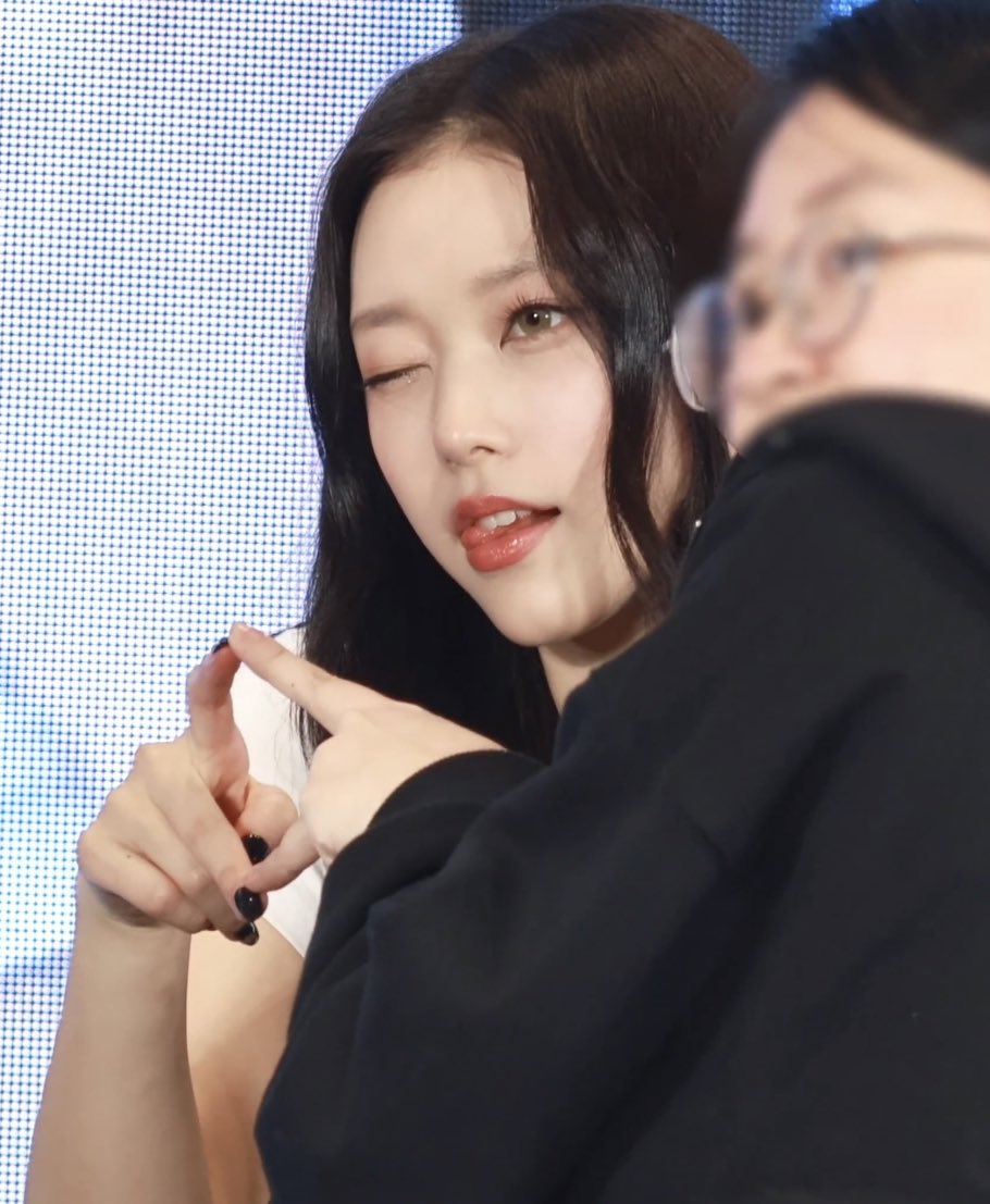 [잡담] 오늘자 반응좋은 뉴진스 해린 중국팬싸 jpg | 인스티즈