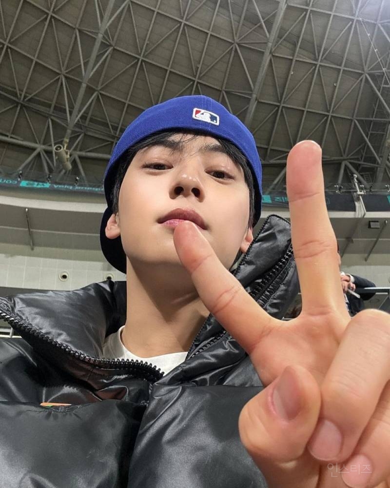 키 192cm 야구 선수 옆에 선 차은우.jpg | 인스티즈