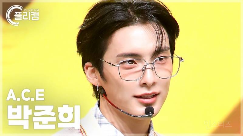 이상한 챌린지에 빠진 듯한 남돌.jpg | 인스티즈