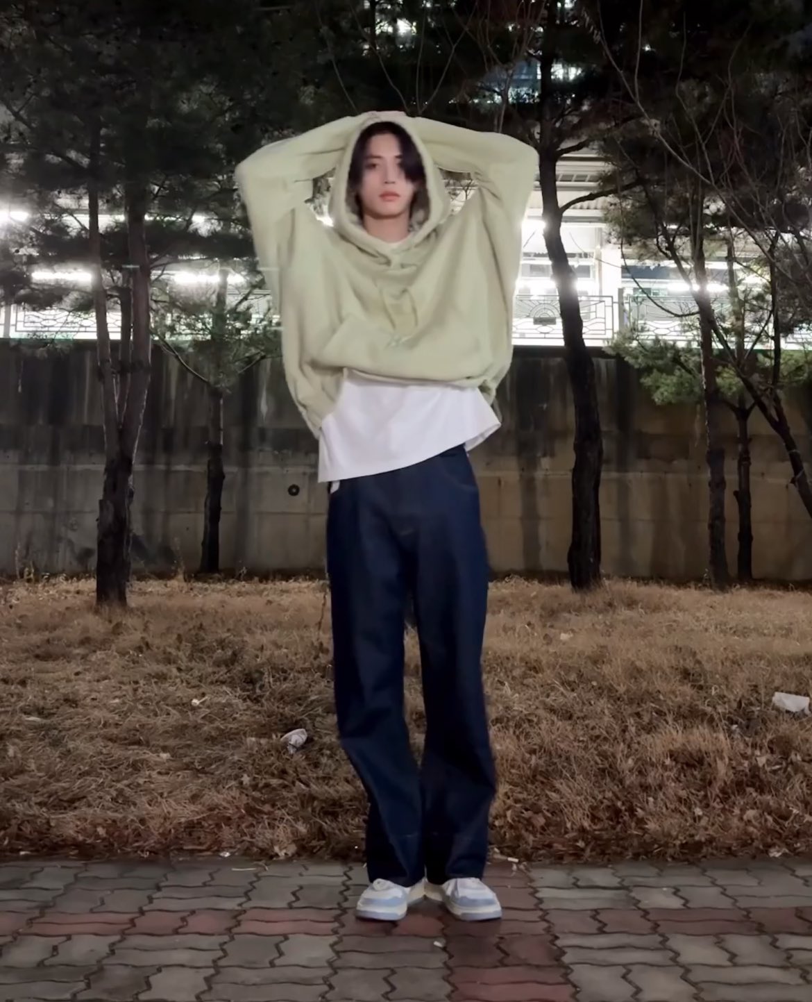 [잡담] 한태산 착장 너무 좋다 | 인스티즈