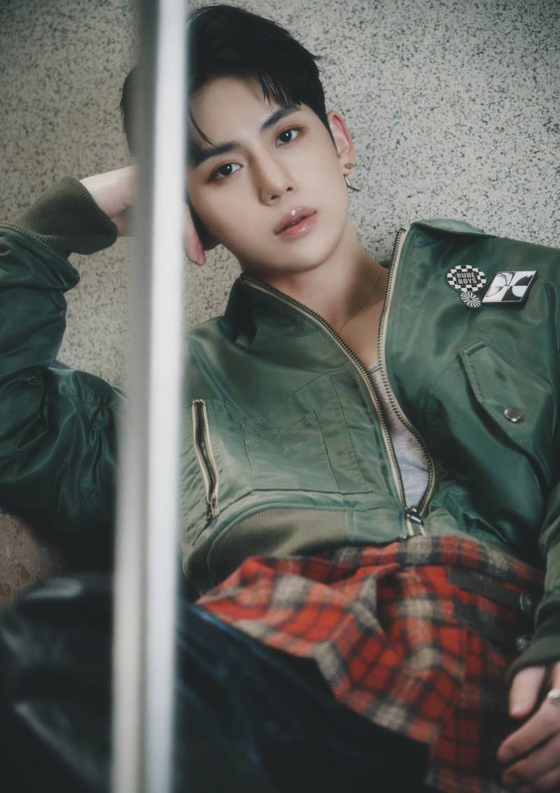 DRIPPIN(드리핀) 4th Single Album [BeautifulMAZE] CONCEPT PHOTO #1 | 인스티즈
