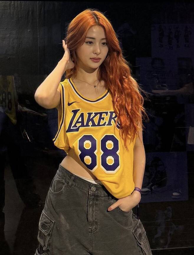 [잡담] 데뷔 2년이 안됐는데 12가지 머리했다는 4세대 여돌 | 인스티즈