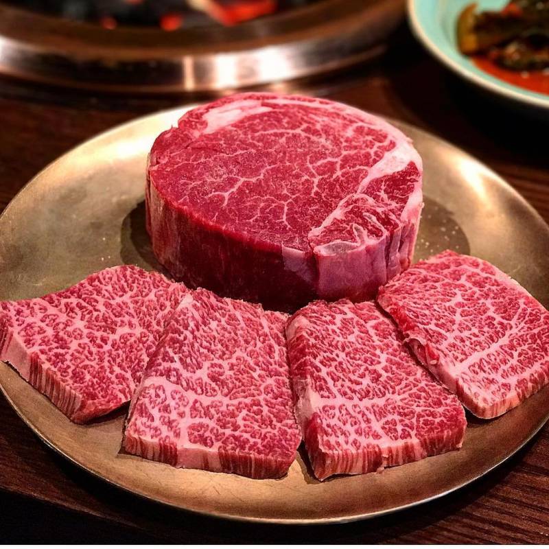 현재 반응갈리는 중산층 가족 외식 기준.JPG | 인스티즈