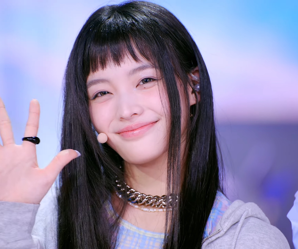 [잡담] 윤아 혼자 그림체 다른거같긴하다 | 인스티즈