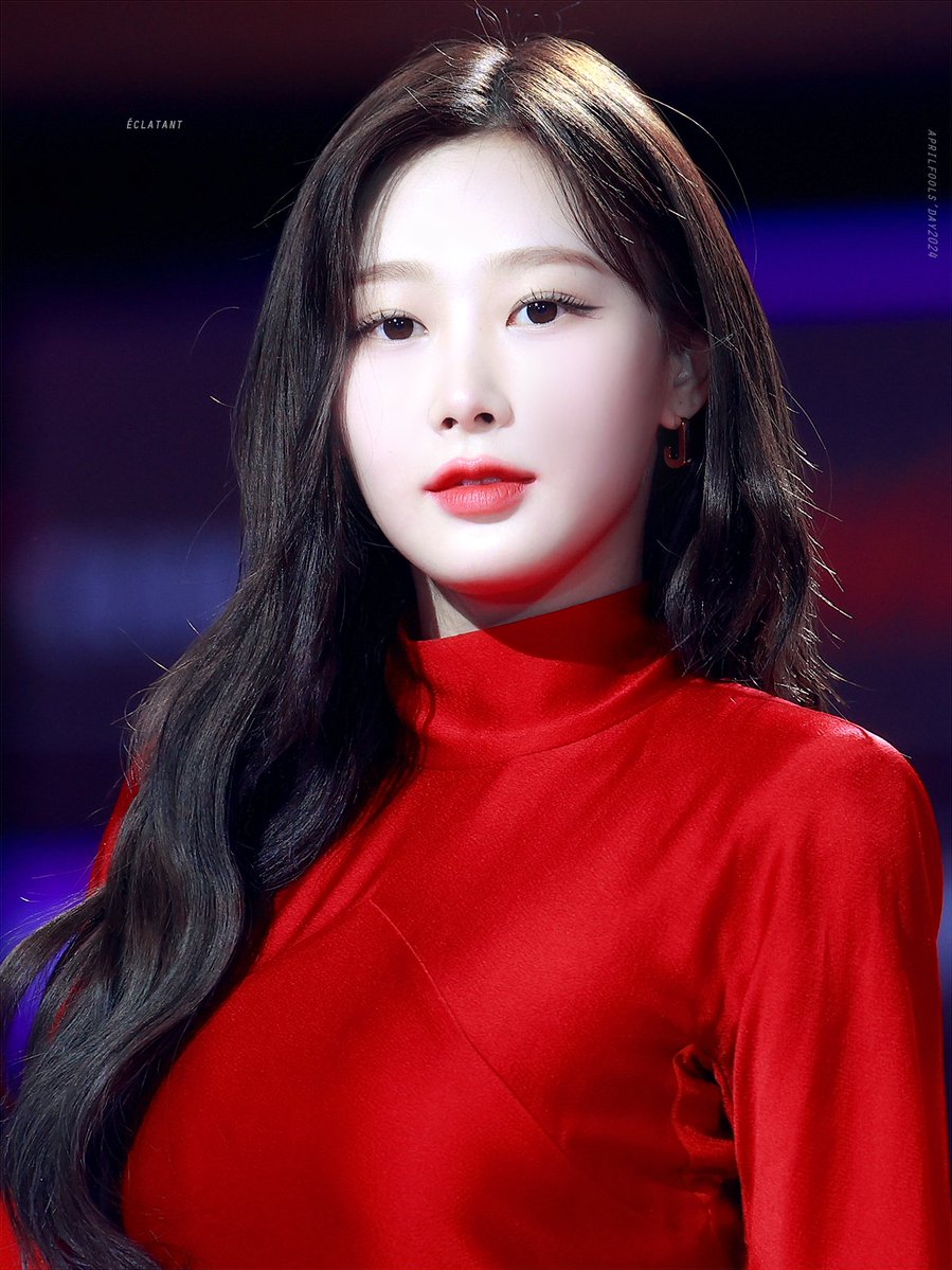 [잡담] 현재 홈마가 올려준 설윤 지젤 이서 | 인스티즈