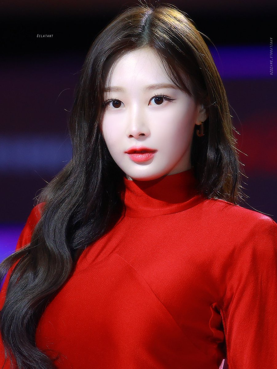 [잡담] 현재 홈마가 올려준 설윤 지젤 이서 | 인스티즈