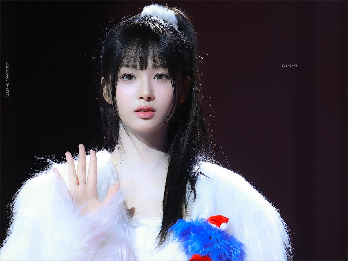[잡담] 현재 홈마가 올려준 설윤 지젤 이서 | 인스티즈