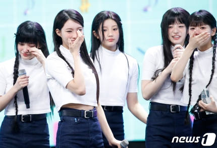[정보/소식] 뉴진스보다 빠르다는 아일릿 데뷔 첫 음방 1위 | 인스티즈