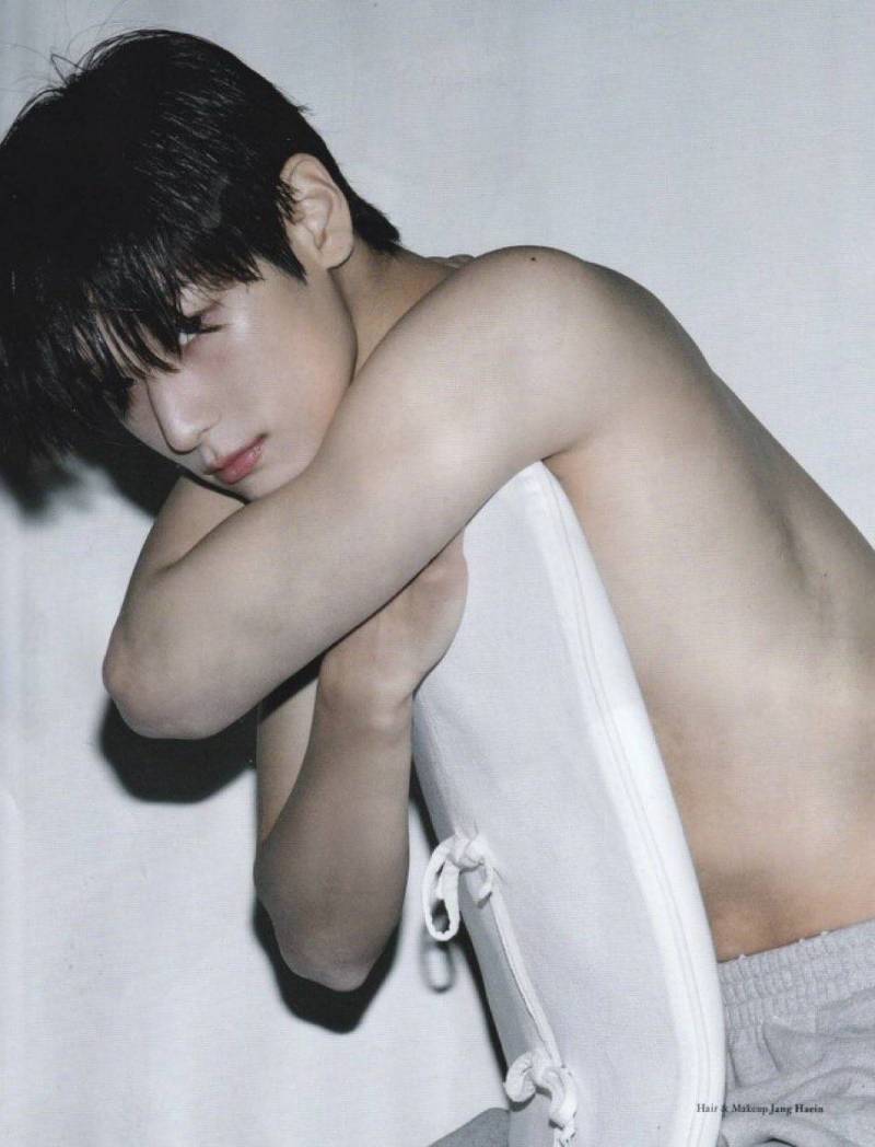 현재 혀클리너 뭐쓰냐고 말나오는 남돌.JPG | 인스티즈