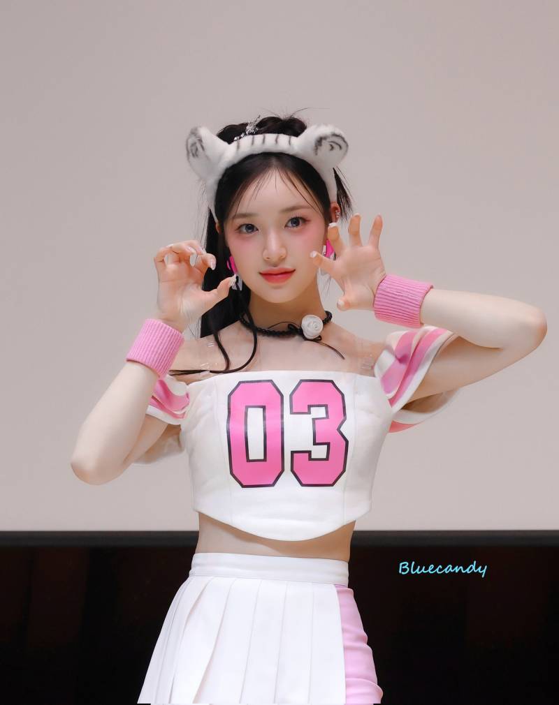 퍼컬이 쿨핑크인듯한 신인여돌.jpg | 인스티즈