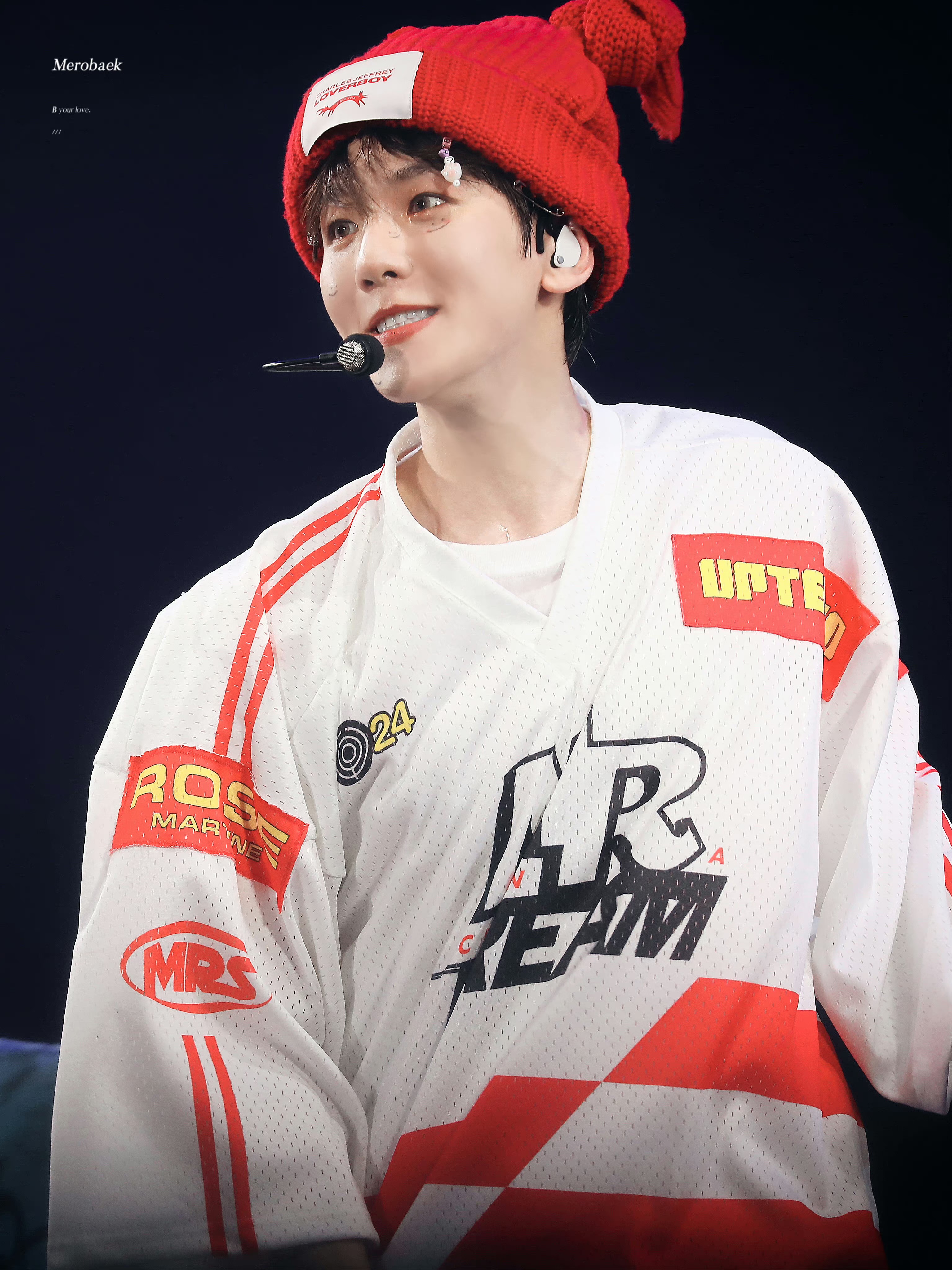 [미디어] 240407 백현 Lonsdaleite in HCM day2 고화질 14p💎🐶🐰❤️ | 인스티즈