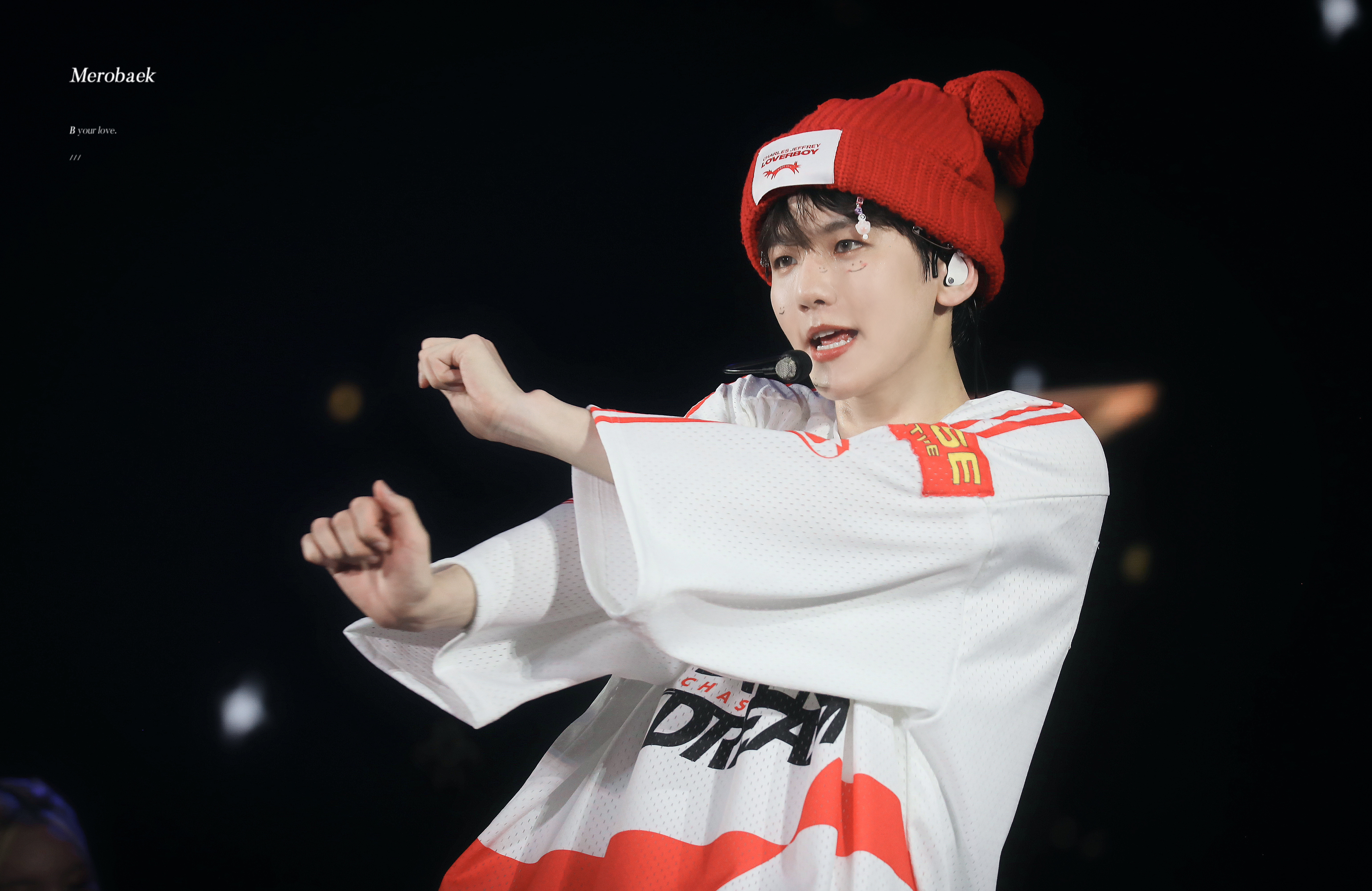 [미디어] 240407 백현 Lonsdaleite in HCM day2 고화질 14p💎🐶🐰❤️ | 인스티즈