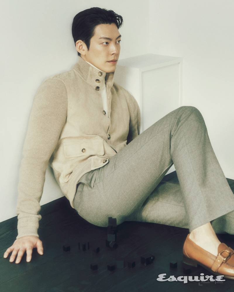 에스콰이어 x 김우빈 4월 커버 화보 | 인스티즈