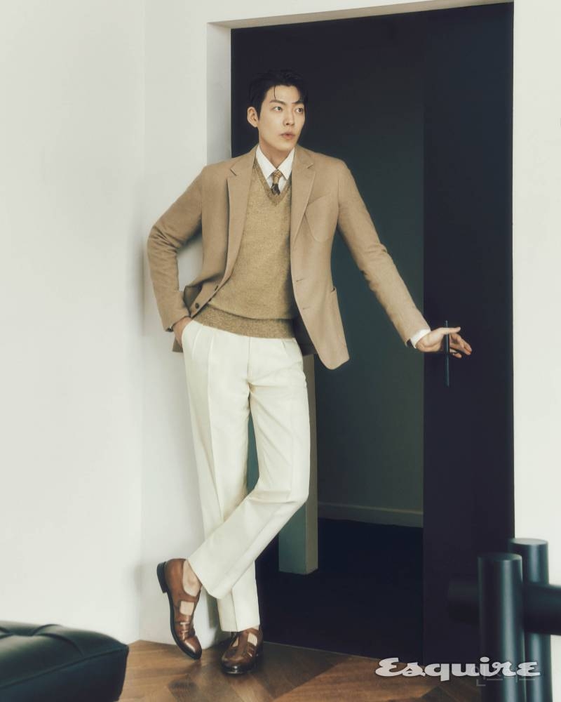 에스콰이어 x 김우빈 4월 커버 화보 | 인스티즈