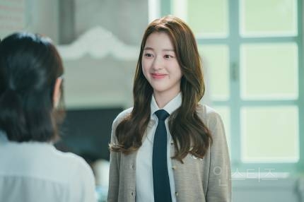 "현실 자매는 각자의 길"…장다아, 배우의 첫걸음 | 인스티즈