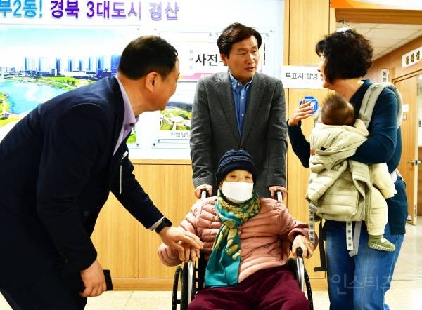 오늘 투표하는 100세 이상 어르신들 | 인스티즈