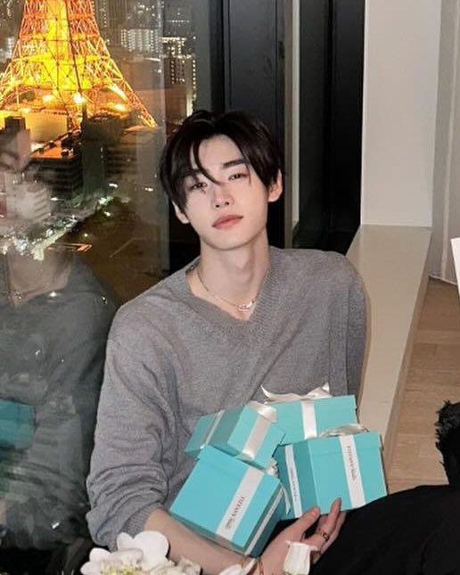 [잡담] 아까 엔하이픈 성훈 잘생겼다고 글써줬는데 | 인스티즈