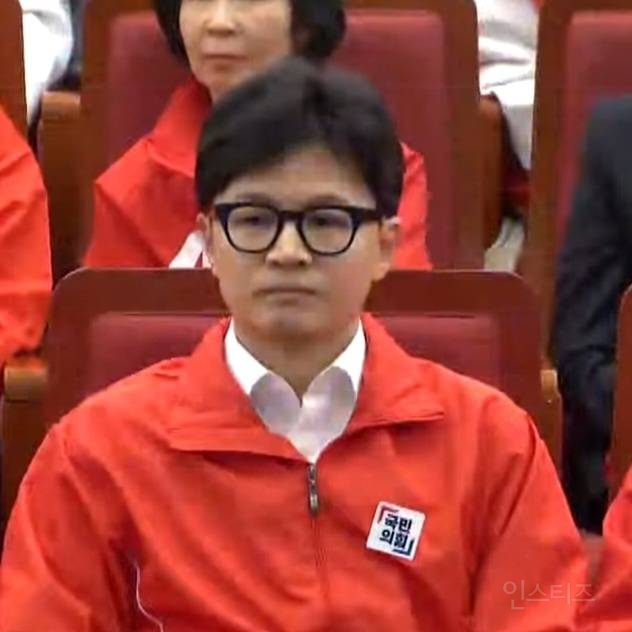 출구조사 직후 한동훈 표정.jpg | 인스티즈