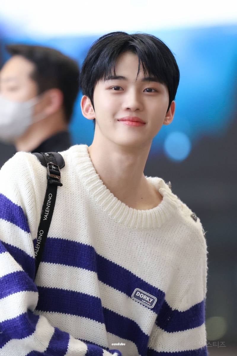 어딘가 모르게 엄청 청순한 남자 아이돌.jpg | 인스티즈