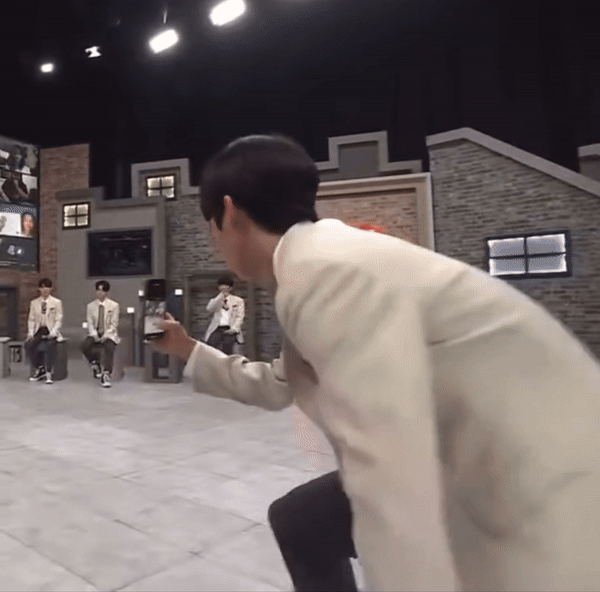 맴버들 챌린지 찍어주는데 진심인 아이돌.gif | 인스티즈