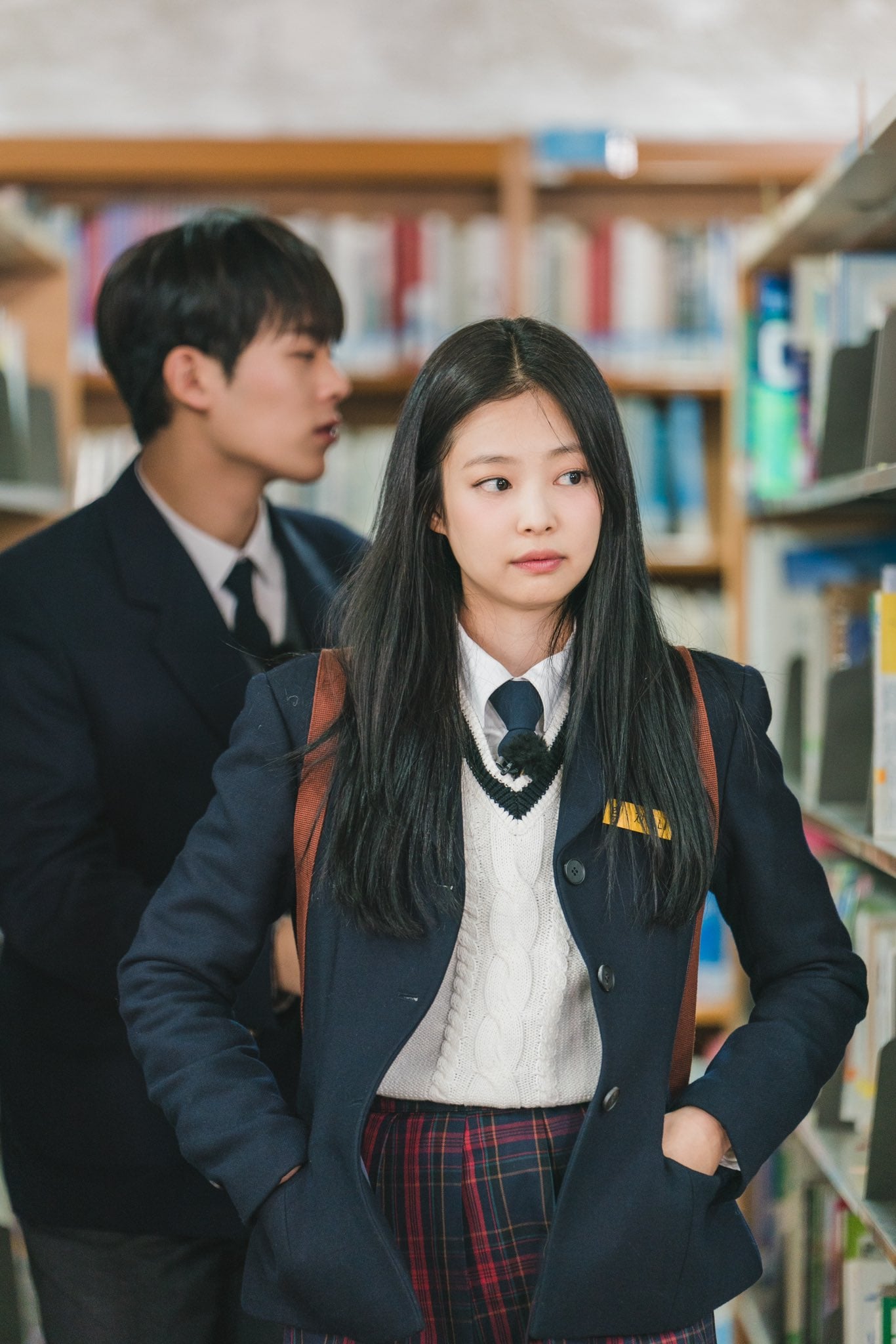 [잡담] 교복 입은 제니 너무 좋다 | 인스티즈