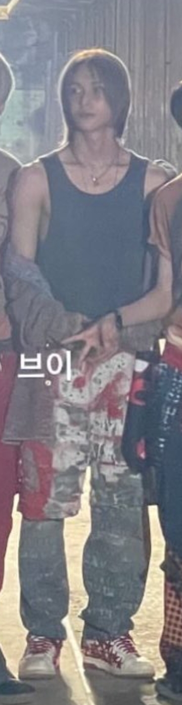 [잡담] 내가 좋아하는 원빈 피지컬 사진 풀고감 | 인스티즈