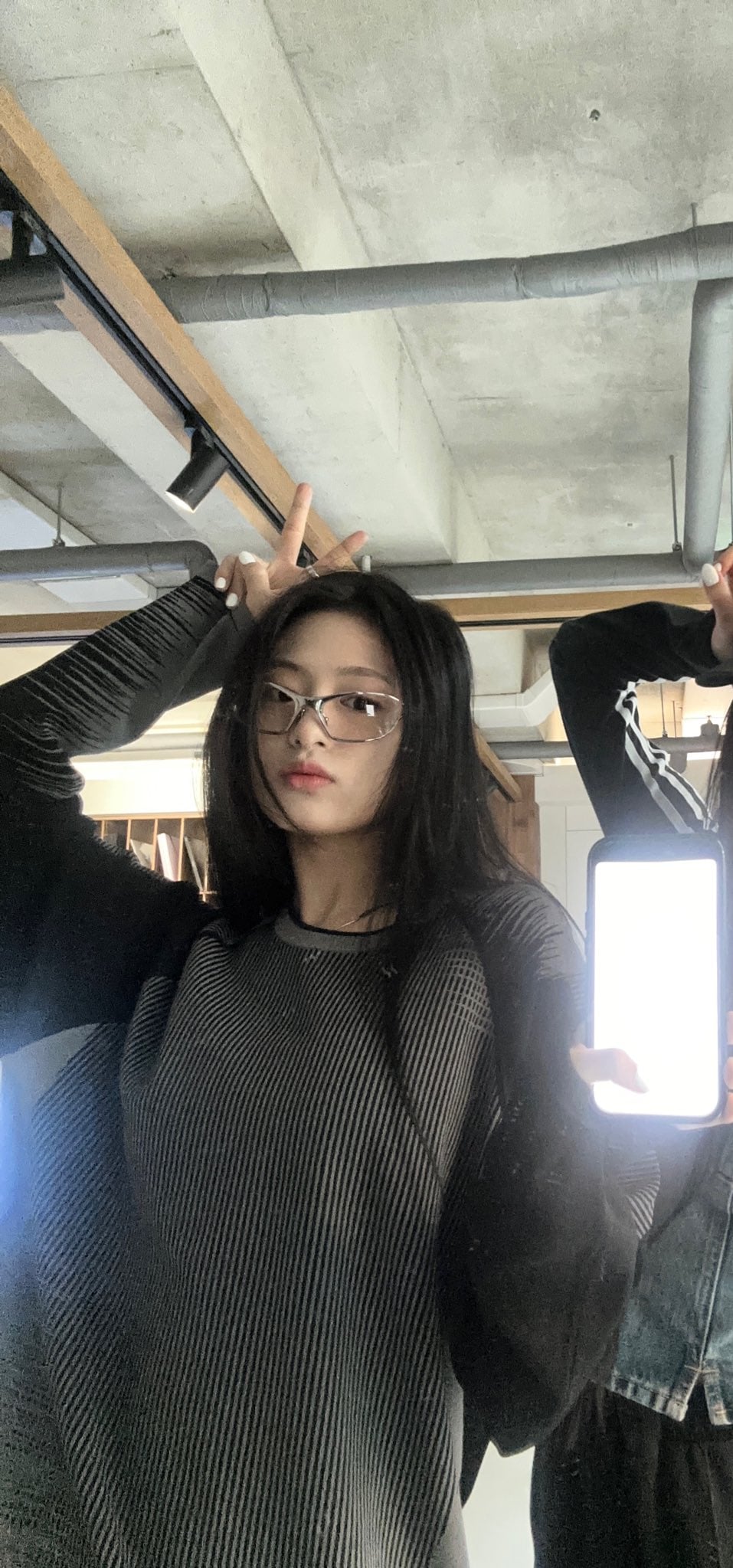 [잡담] 베몬 아현 첫인상 현인상 진짜 다름 | 인스티즈