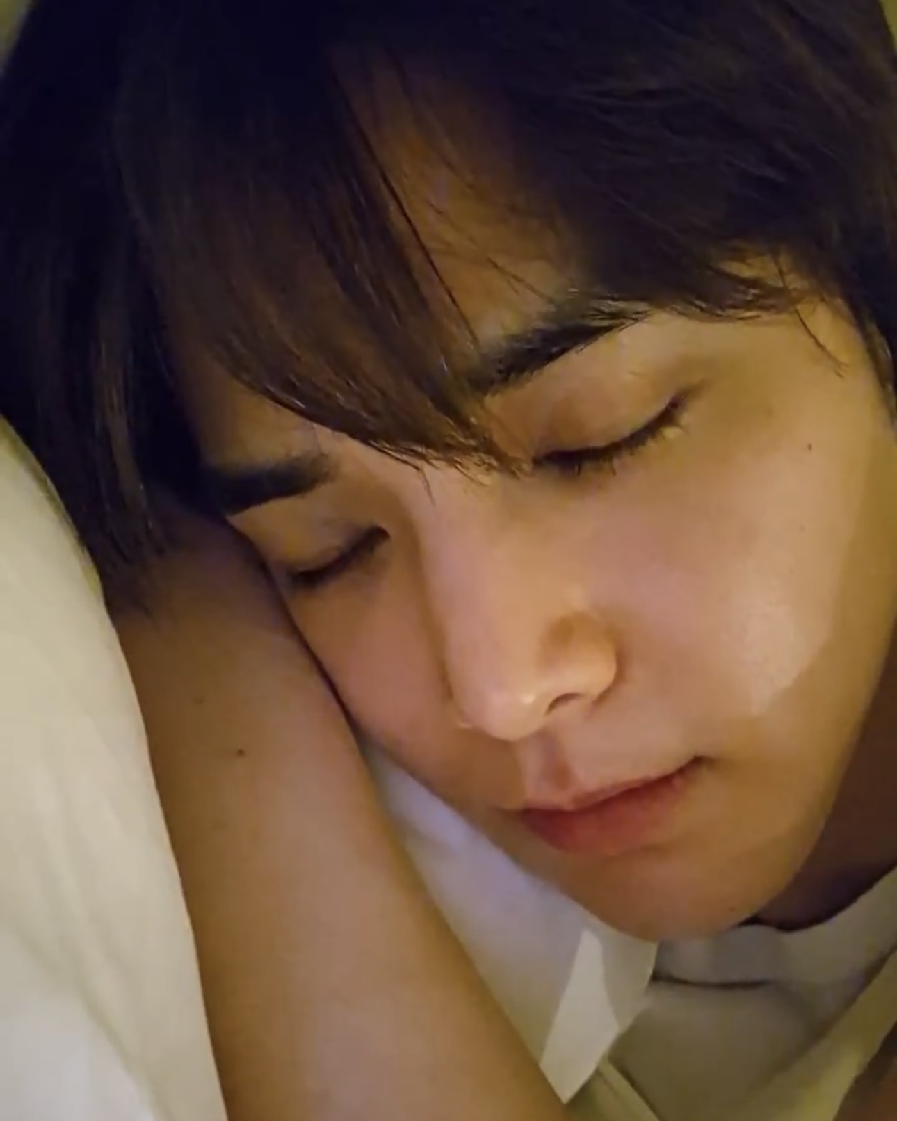 [잡담] 라이브 하는 영훈이 | 인스티즈