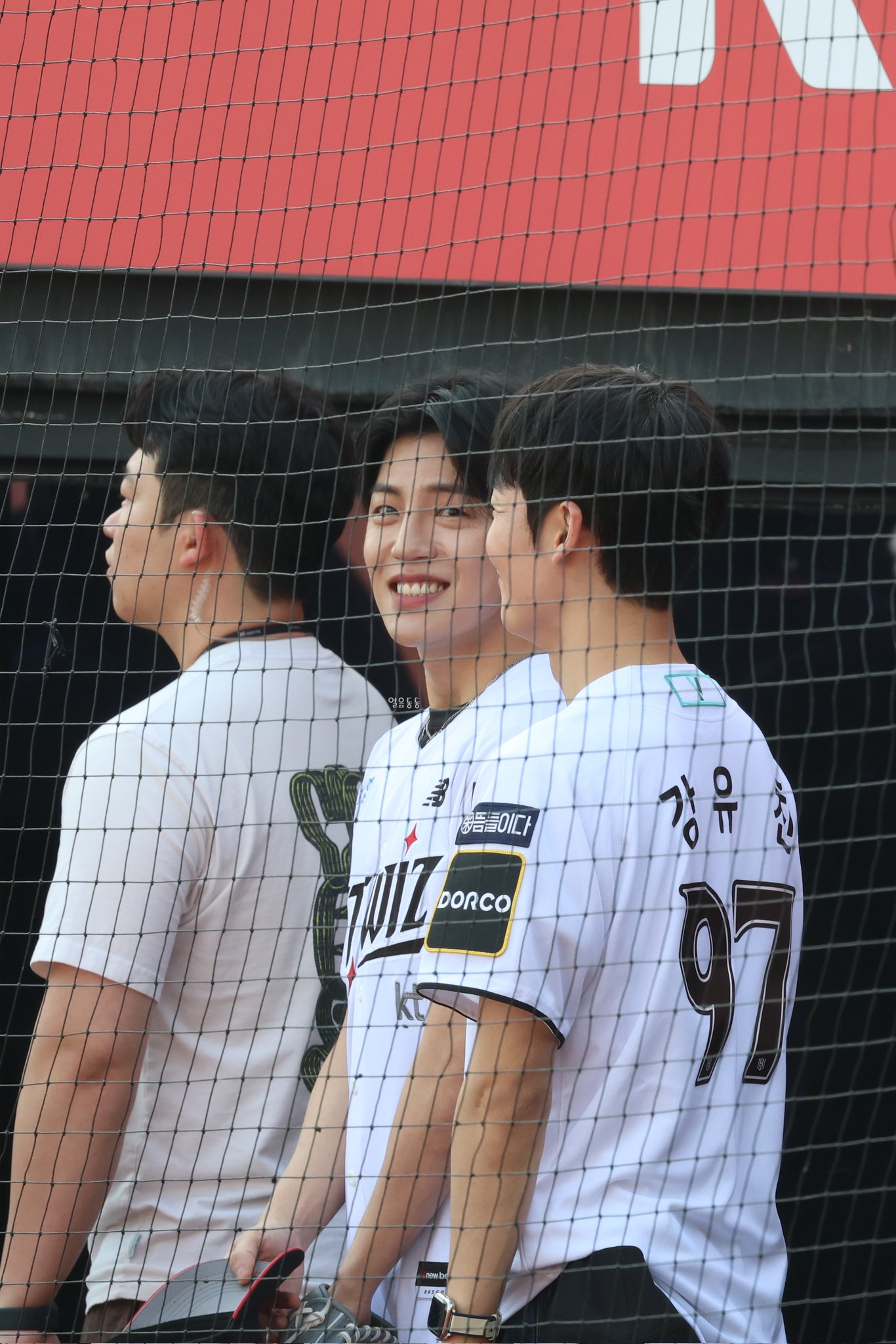야구 볼 때 흔한 표정 변화 3단계.jpg | 인스티즈