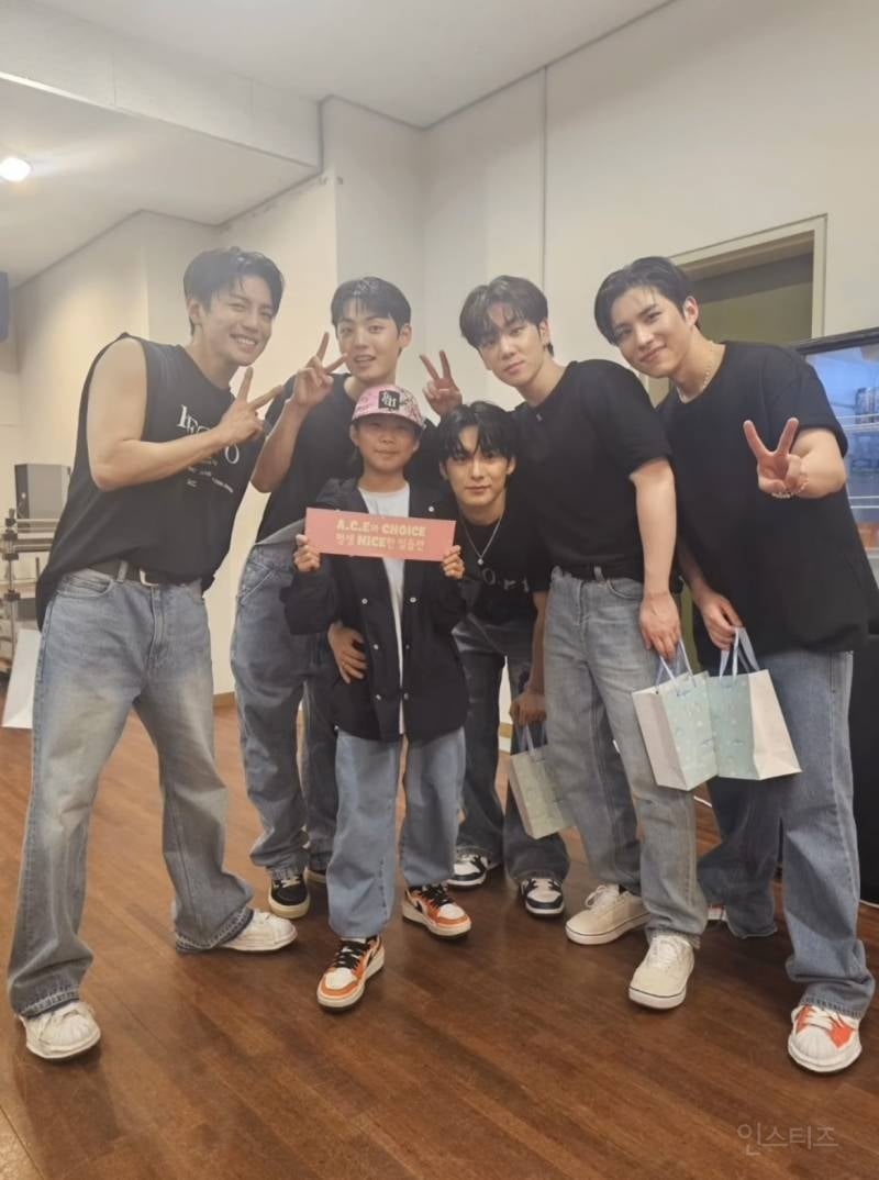 제이홉 뮤비에 출연한 초등학생의 정체.jpg | 인스티즈