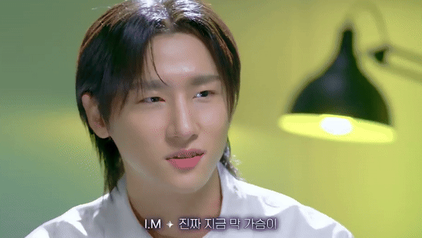 쑥스러움 많은 남자 아이돌이 대담히 플러팅하는 법.gif | 인스티즈