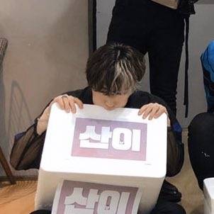 무대랑 본체일 때랑 갭차이 너무 달라 당황스러운 연예인.jpgif | 인스티즈