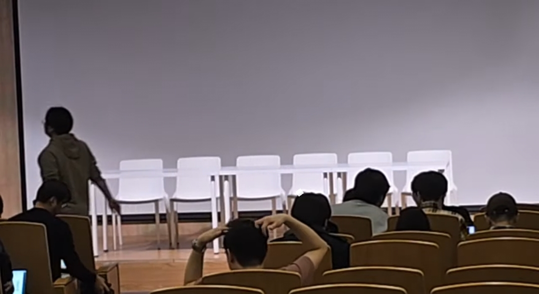[잡담] 미니진 여기서 기자회견 하나봄 | 인스티즈