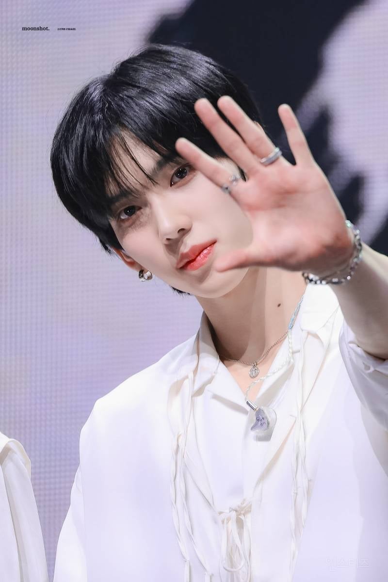 왼얼사에 진심인 아이돌 | 인스티즈