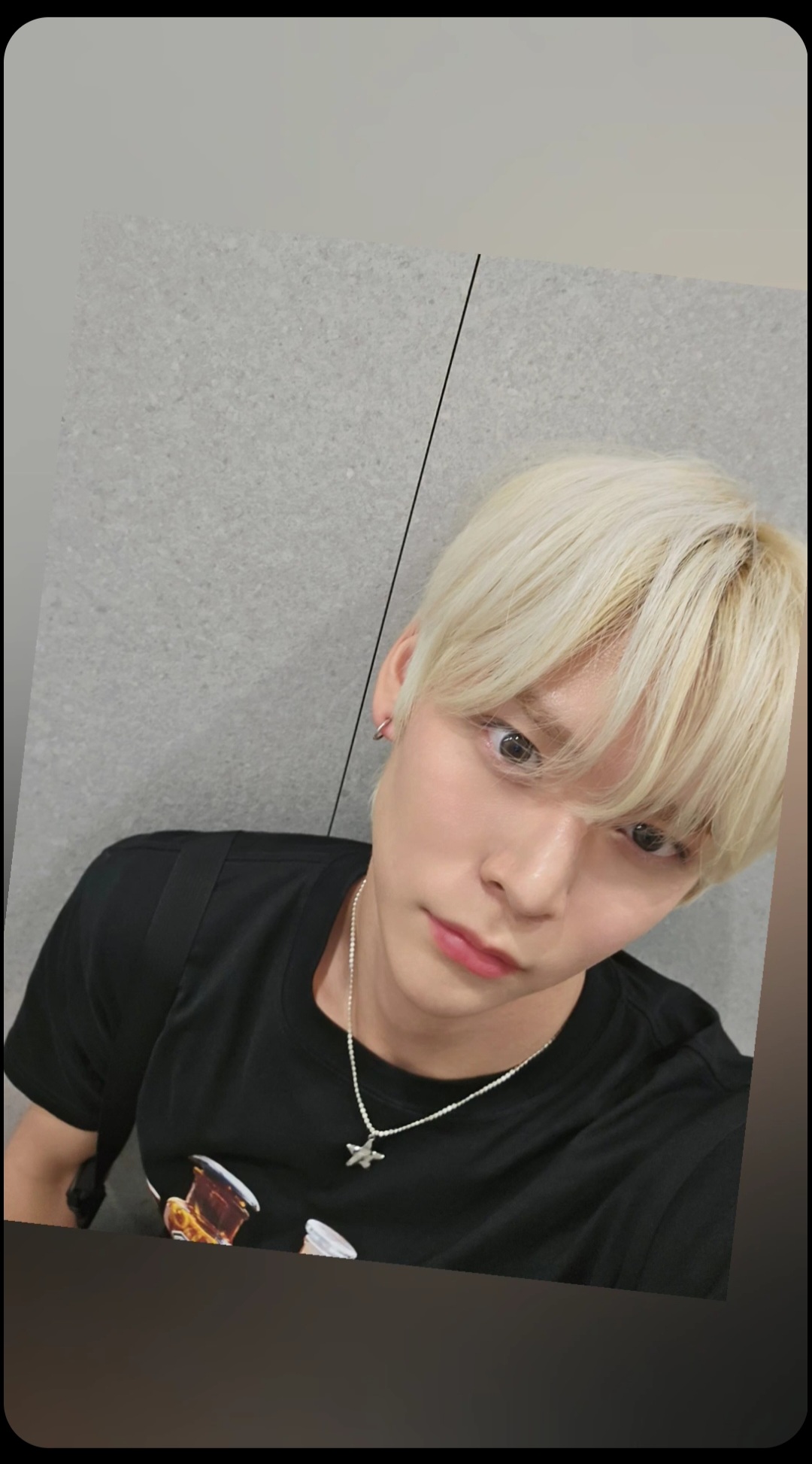[정보/소식] 공식 위버스 모먼트 240426 | 인스티즈
