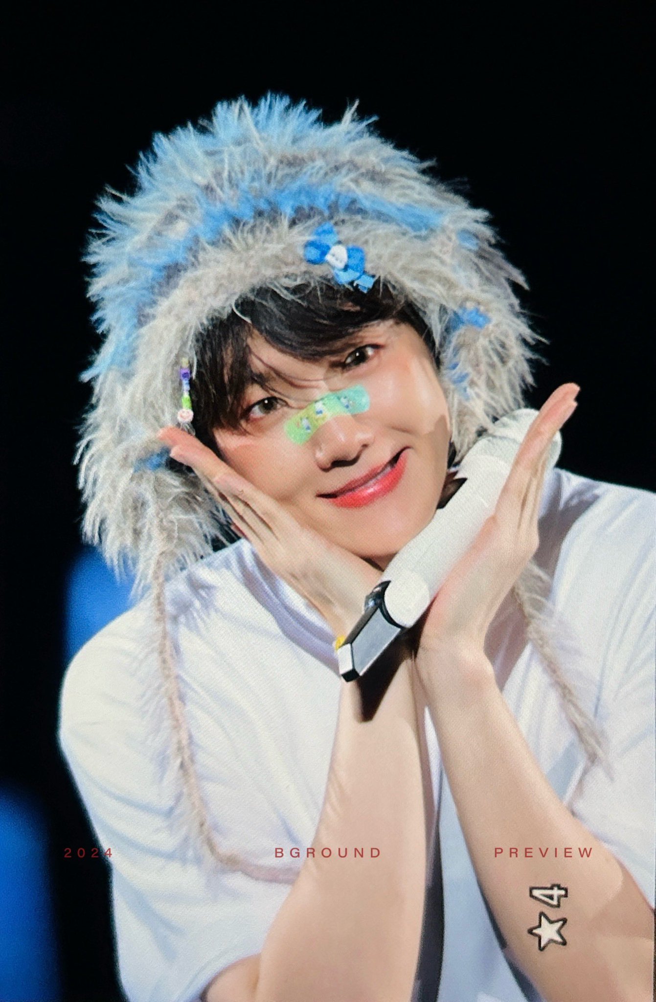 [잡담] 백현이 오늘 진짜 레전드다 큥차코🐶🤍🩵 | 인스티즈