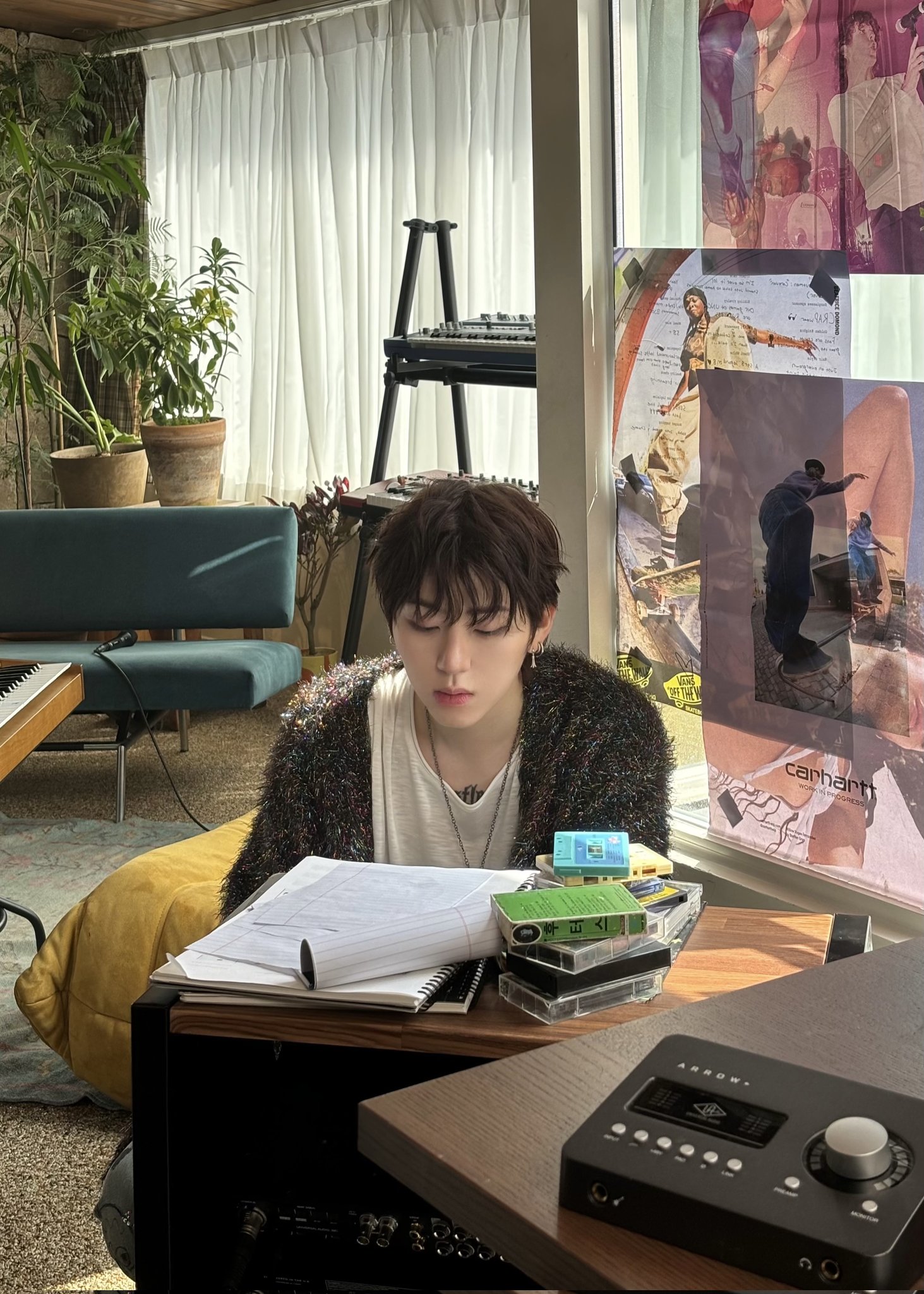 [잡담] 지코 팬들이 왜 지코 모자 안쓰고 앞머리 내리는 거에 집착했는지 알 것 같음 | 인스티즈