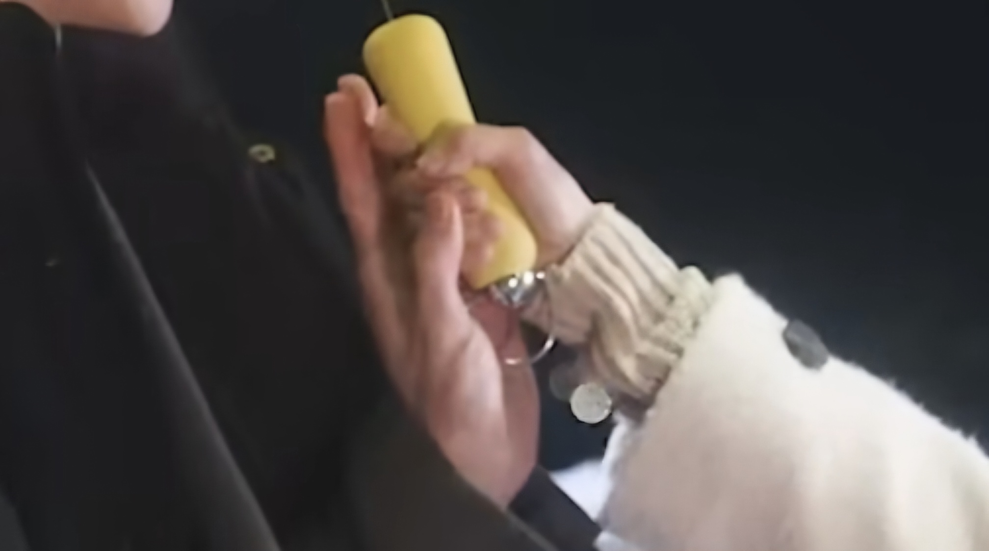[잡담] 변우석 김혜윤 손 크기 미쳤다 | 인스티즈