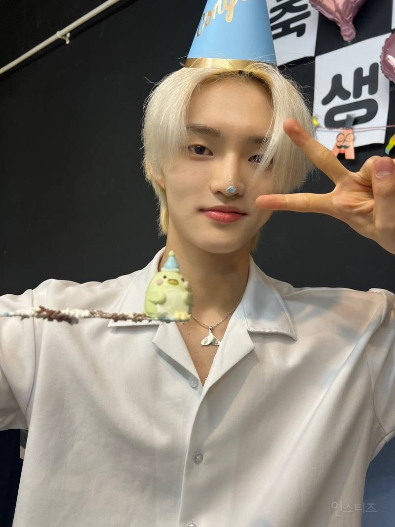 한 남자 아이돌이 받은 탐나는 케이크 수준.jpg | 인스티즈