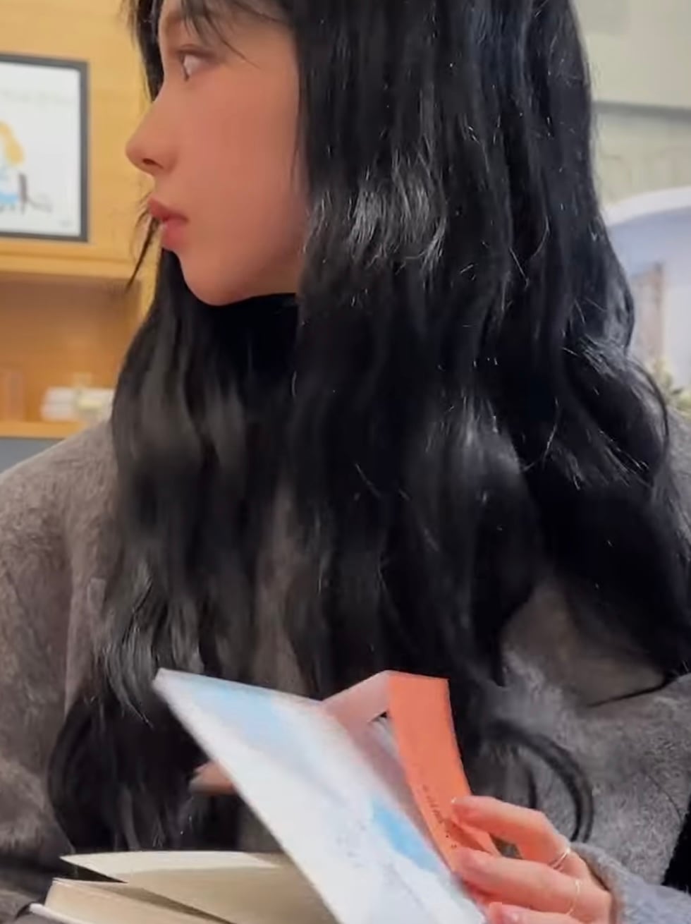 [잡담] 카리나는 렌즈 하나로 분위기가 ㄹㅇ달라지는 거 같어 | 인스티즈