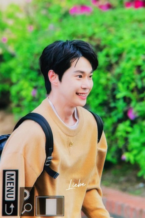 [잡담] 아 오늘 도영이 또랑또랑 생김 | 인스티즈