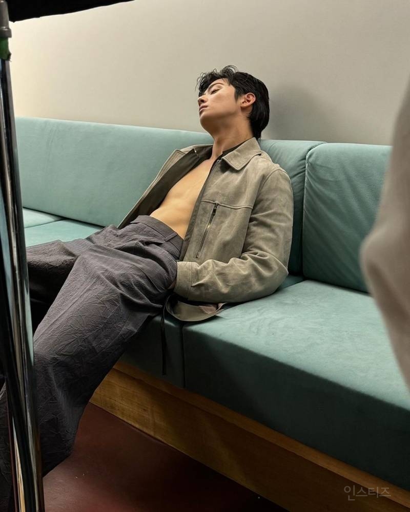 모두가 공감하는 차은우 인스타 성시경 댓글.jpg | 인스티즈